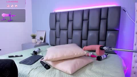 Snapshot of _jasmine_blush chatting on September 25, 3:11 pm Jasmine online show from September 25, 3:11 pm