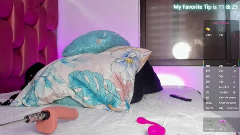 Jasmine online show from February 25, 2:26 pm