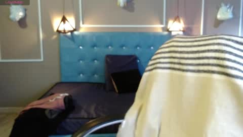 _jeessy online show from September 24, 4:22 am