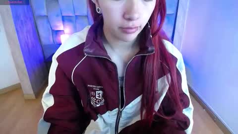 Mia online show from September 29, 1:05 pm