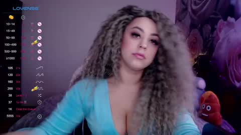 _just_a_queen_3 online show from March 5, 7:49 am
