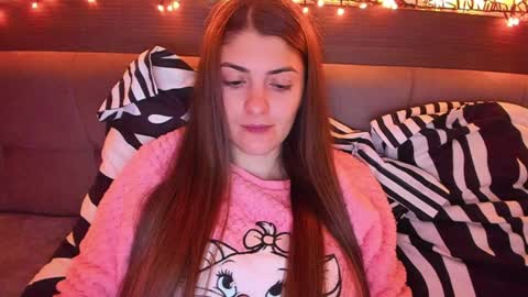 _just_a_simple_girl online show from December 16, 11:22 am