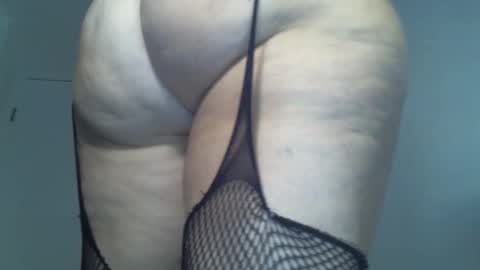 Snapshot of _kapelka_ chatting on October 7, 4:28 am KAPELKA   online show from October 7, 4:28 am