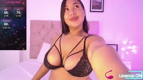 Snapshot of _karenestrada_ chatting on January 23, 4:52 am Karen online show from January 23, 4:52 am