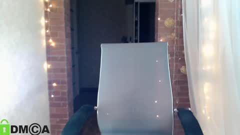 Snapshot of _karolina chatting on December 7, 3:08 pm karolina online show from December 7, 3:08 pm