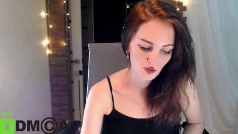 Snapshot of _karolina chatting on September 13, 7:00 pm karolina online show from September 13, 7:00 pm
