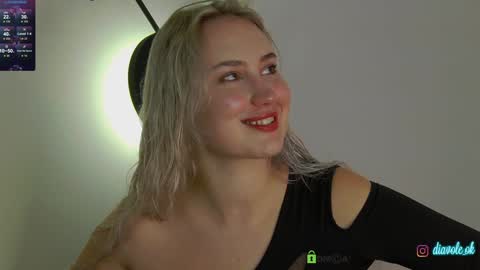 Snapshot of _kateline_ chatting on December 10, 4:06 pm Kate online show from December 10, 4:06 pm