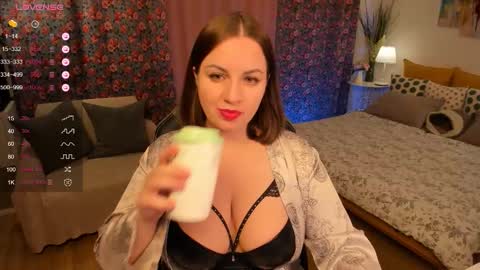 Snapshot of _katrin_ chatting on October 31, 4:36 am Kate online show from October 31, 4:36 am