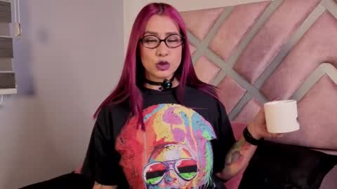 kelly online show from October 16, 1:36 pm