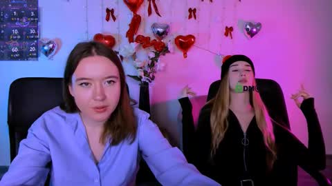 _kellykitten_ online show from February 22, 11:00 am