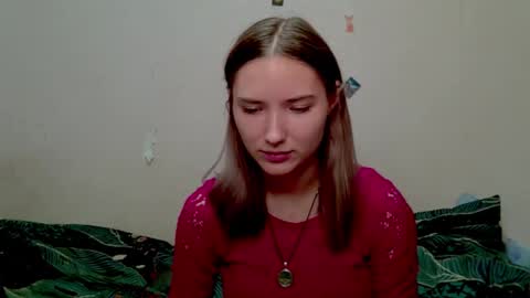 Snapshot of _kikiclark_ chatting on October 21, 9:08 pm _kikiclark_ online show from October 21, 9:08 pm