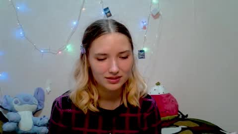 Snapshot of _kikiclark_ chatting on October 3, 8:58 pm _kikiclark_ online show from October 3, 8:58 pm