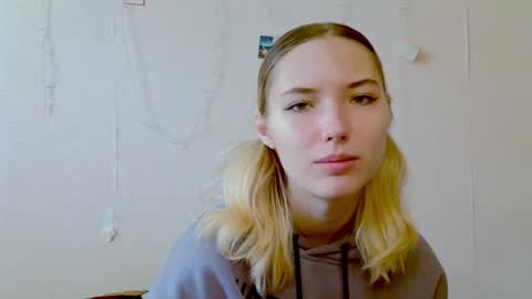 Snapshot of _kikiclark_ chatting on September 27, 8:54 am _kikiclark_ online show from September 27, 8:54 am