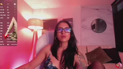 Kiraaaa 0 online show from December 5, 8:44 pm