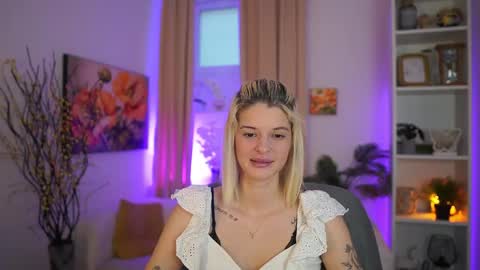 Kitty online show from February 1, 2:05 pm