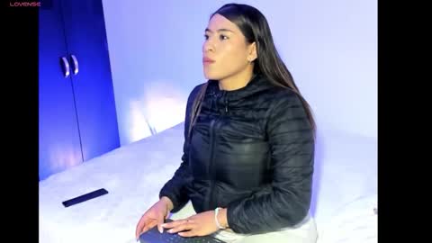  kloee  online show from October 21, 2:26 am