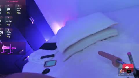  kloee  online show from September 29, 7:41 pm