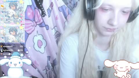 Snapshot of _kuroneeko_ chatting on December 17, 7:26 pm kuro online show from December 17, 7:26 pm