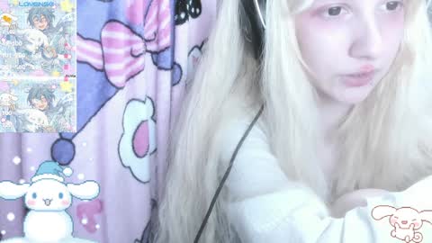 Snapshot of _kuroneeko_ chatting on December 15, 7:42 pm kuro online show from December 15, 7:42 pm