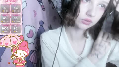 Snapshot of _kuroneeko_ chatting on December 5, 11:27 am kuro online show from December 5, 11:27 am