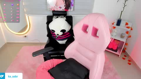 Snapshot of _kylie_miller1 chatting on February 3, 11:26 pm Kylie online show from February 3, 11:26 pm
