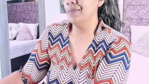 NAILHA SAJANI  online show from February 1, 11:54 am
