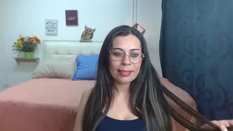paulina  online show from December 21, 7:38 pm