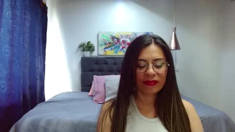 paulina  online show from January 13, 7:53 pm