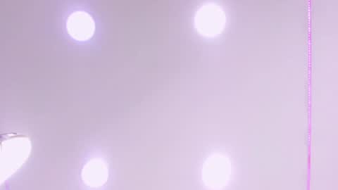     online show from January 6, 8:28 pm