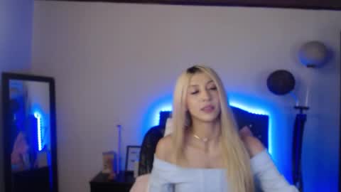 Snapshot of _lia_baby chatting on September 24, 2:05 pm Lia online show from September 24, 2:05 pm