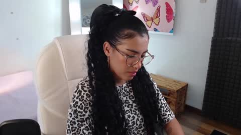 Lili  online show from January 20, 9:01 pm
