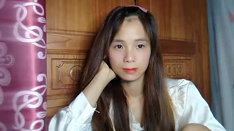 _lily0_ online show from July 25, 2:29 am