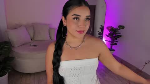 Snapshot of _lina7 chatting on March 11, 2:10 am Lina. online show from March 11, 2:10 am