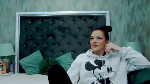 Lisa online show from March 7, 4:24 am