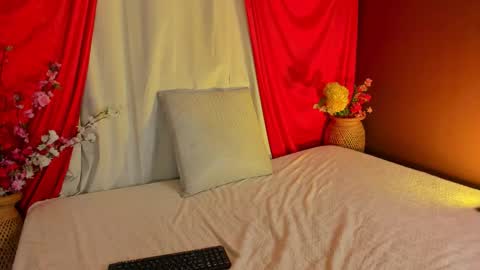 Ivy 3 online show from November 1, 8:13 pm