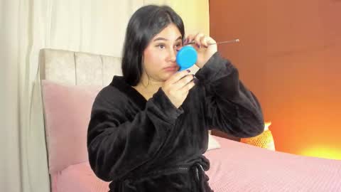 Snapshot of _little_ivy chatting on October 13, 4:20 pm Ivy 3 online show from October 13, 4:20 pm