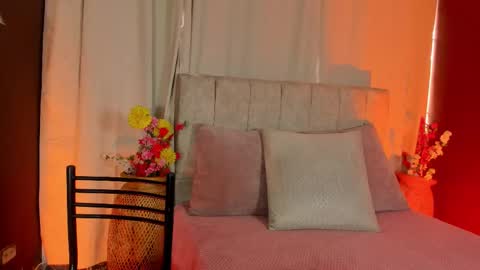 Snapshot of _little_ivy chatting on September 8, 7:57 pm Ivy 3 online show from September 8, 7:57 pm