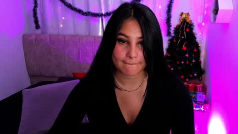 Snapshot of _little_ivy chatting on December 27, 7:03 pm Ivy 3 online show from December 27, 7:03 pm