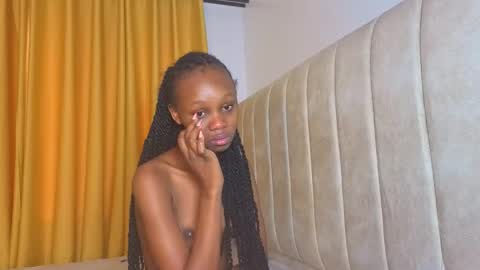 Snapshot of _littlevenus chatting on October 31, 8:40 am Littlevenus online show from October 31, 8:40 am