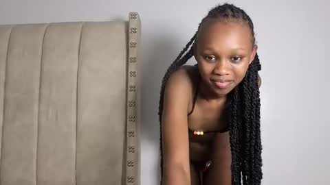 Snapshot of _littlevenus chatting on October 17, 3:21 am Littlevenus online show from October 17, 3:21 am