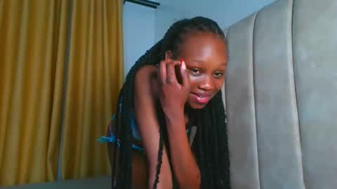 Snapshot of _littlevenus chatting on October 9, 2:15 am Littlevenus online show from October 9, 2:15 am