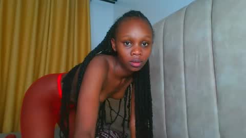 Snapshot of _littlevenus chatting on October 13, 2:58 am Littlevenus online show from October 13, 2:58 am