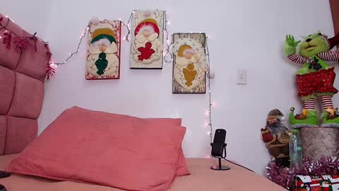 Lorrayne online show from December 8, 11:57 am