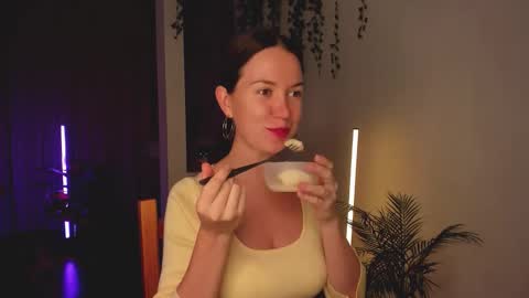 Alice online show from October 22, 3:17 pm