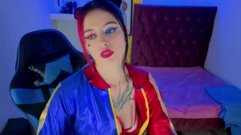 Lucia online show from October 11, 2:05 am