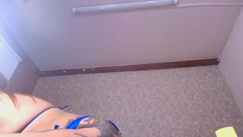 Snapshot of _luna_caliente chatting on January 17, 3:12 am Luna online show from January 17, 3:12 am