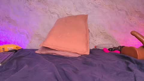 Snapshot of _maddy_miller chatting on October 10, 1:27 pm Maddy online show from October 10, 1:27 pm