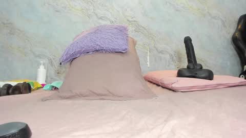 Snapshot of _maddy_miller chatting on January 21, 11:56 am Maddy online show from January 21, 11:56 am