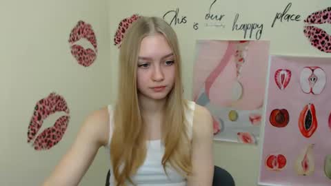 Clara online show from January 4, 7:55 am
