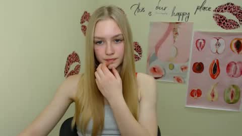 Clara online show from January 10, 1:09 pm